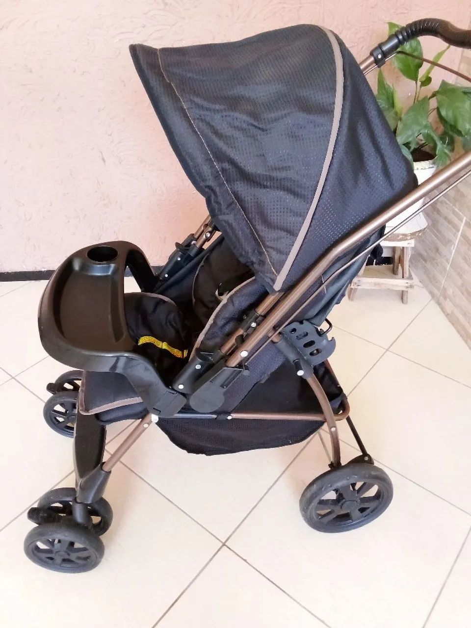 Carrinho de Bebê Galzerano Semi novo - Foto 2