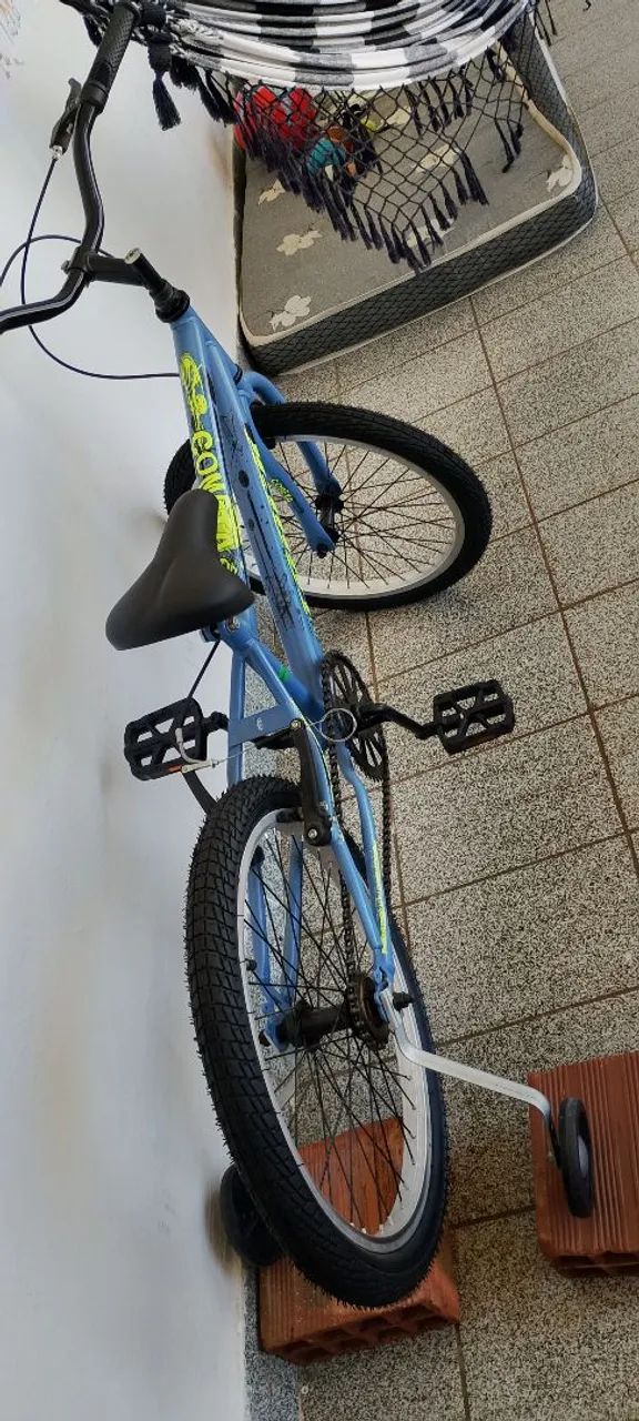 Bicicleta aro 20 com rodinhas