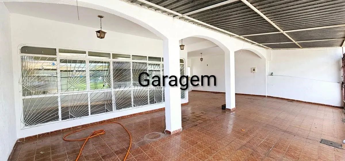 Vendo Casa com excelente localização 