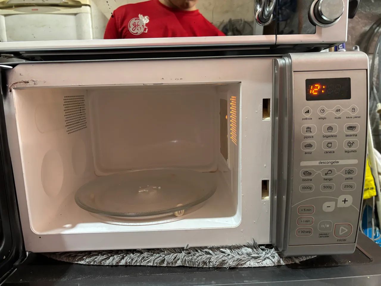 MICROONDAS BRASTEMP INOX 20L 220V - Foto 4