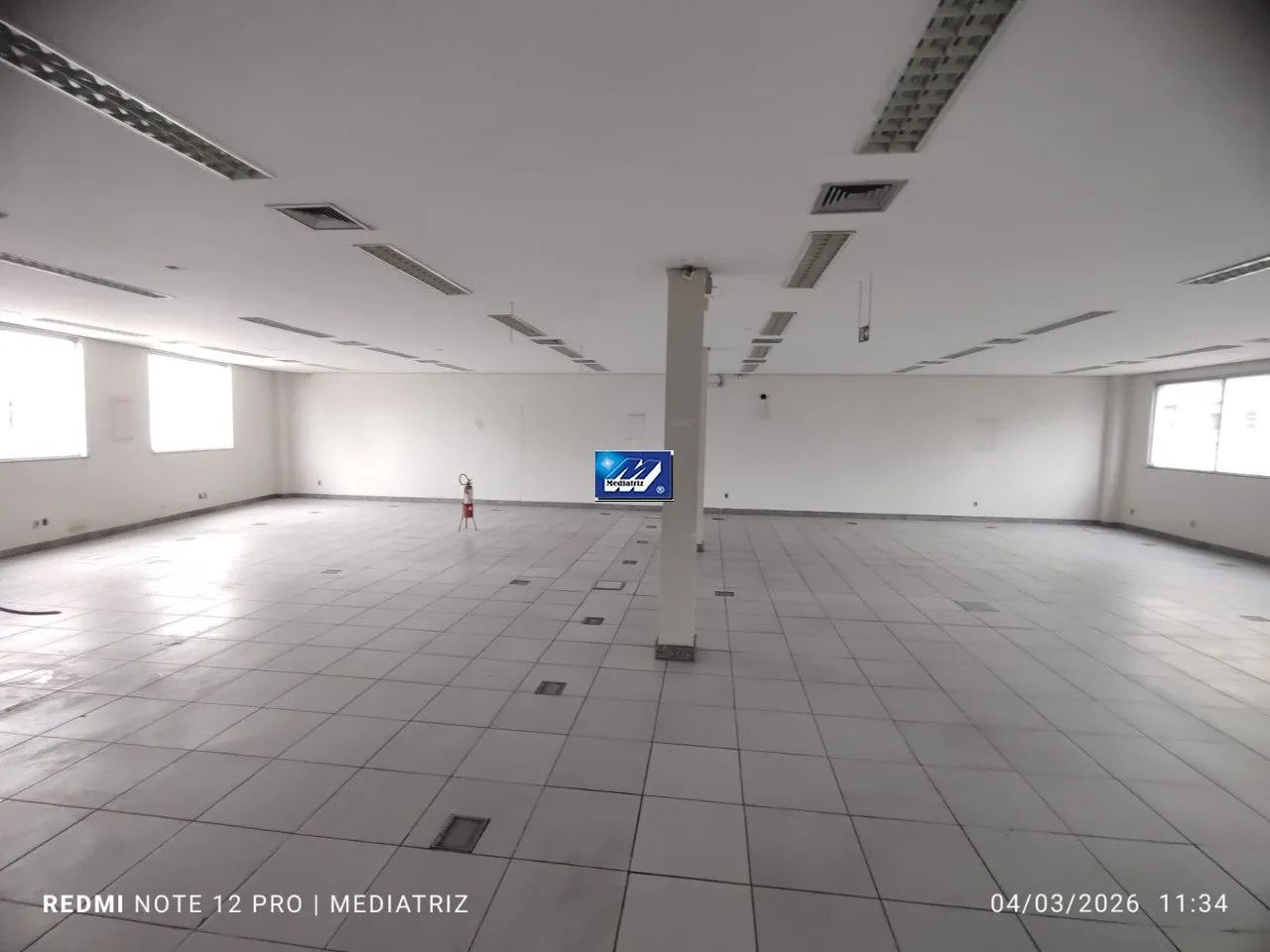 Prédio comercial na Av. Cristiano Machado- BH/MG
