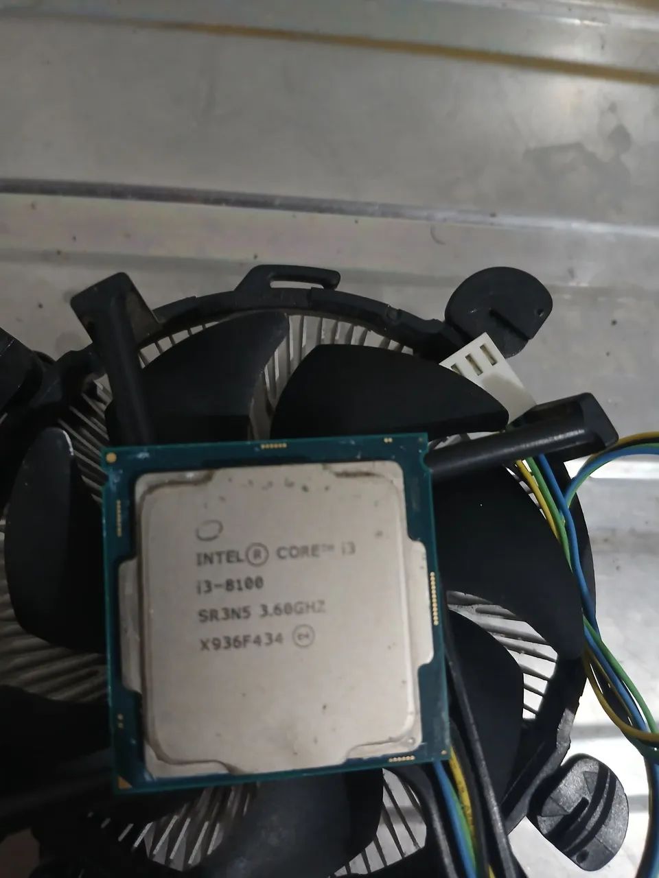 Processador 8° geração intel core i3 8100+cooler