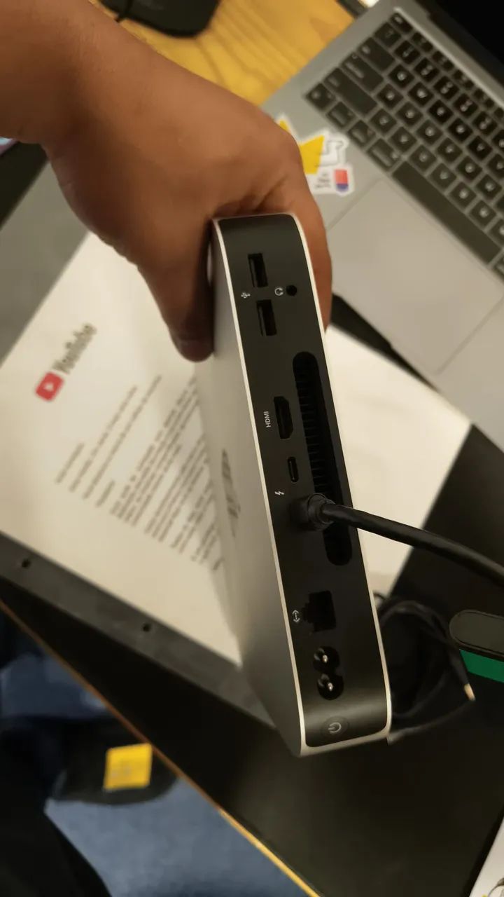 【極美品】Mac mini (M2, 2023) 8GB 256GB Mac mini M2 2023, 8gb, 256gb - Computadores e Desktops