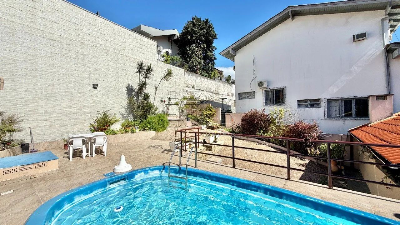 Casa 5 dormitórios com piscina no Itaguaçu - Foto 3