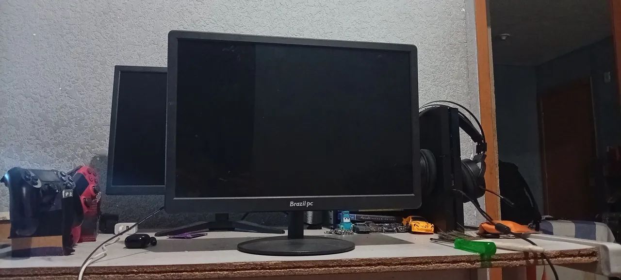 Monitor Brazil Pc 19" com DEFEITO na tela
