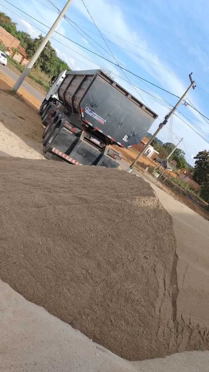 Caminhão Caçamba Areia Brita Frete - Foto 2