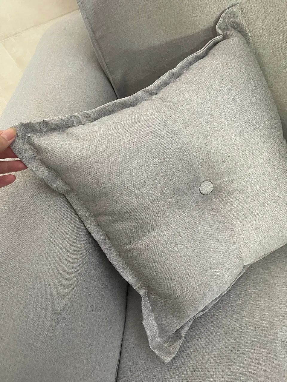 Sofá em linho 2,40cm de comprimento com 90cm de largura - Foto 4