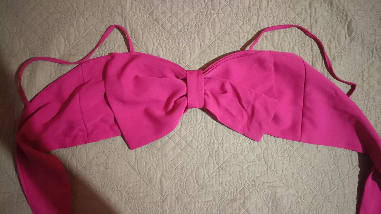Cropped laço rosa