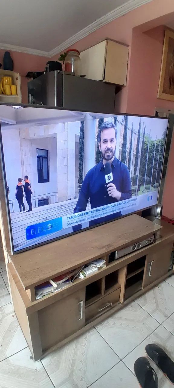 Tv 70 polegadas 2 mancha - Foto 5