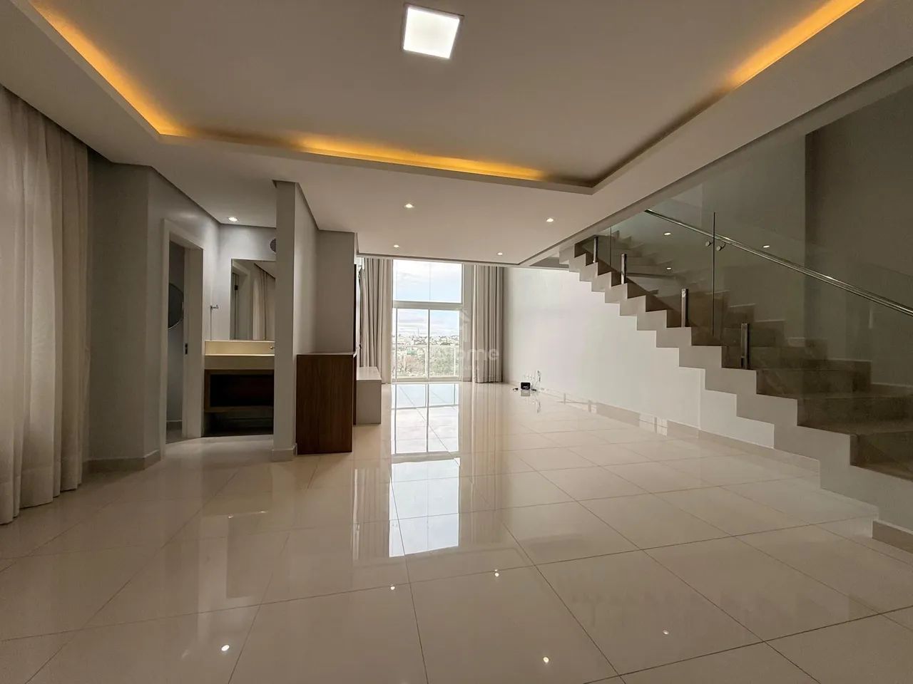 Duplex com 3 vagas e rooftop no Centro de Chapecó para venda hoje - Foto 2
