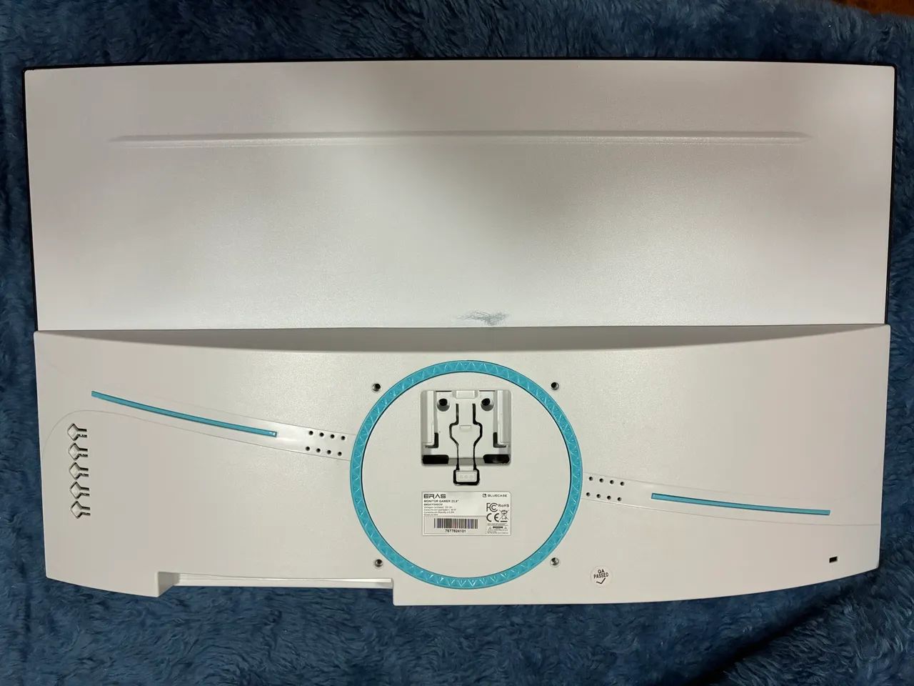 Monitor 24 curvo Bluecase ERA