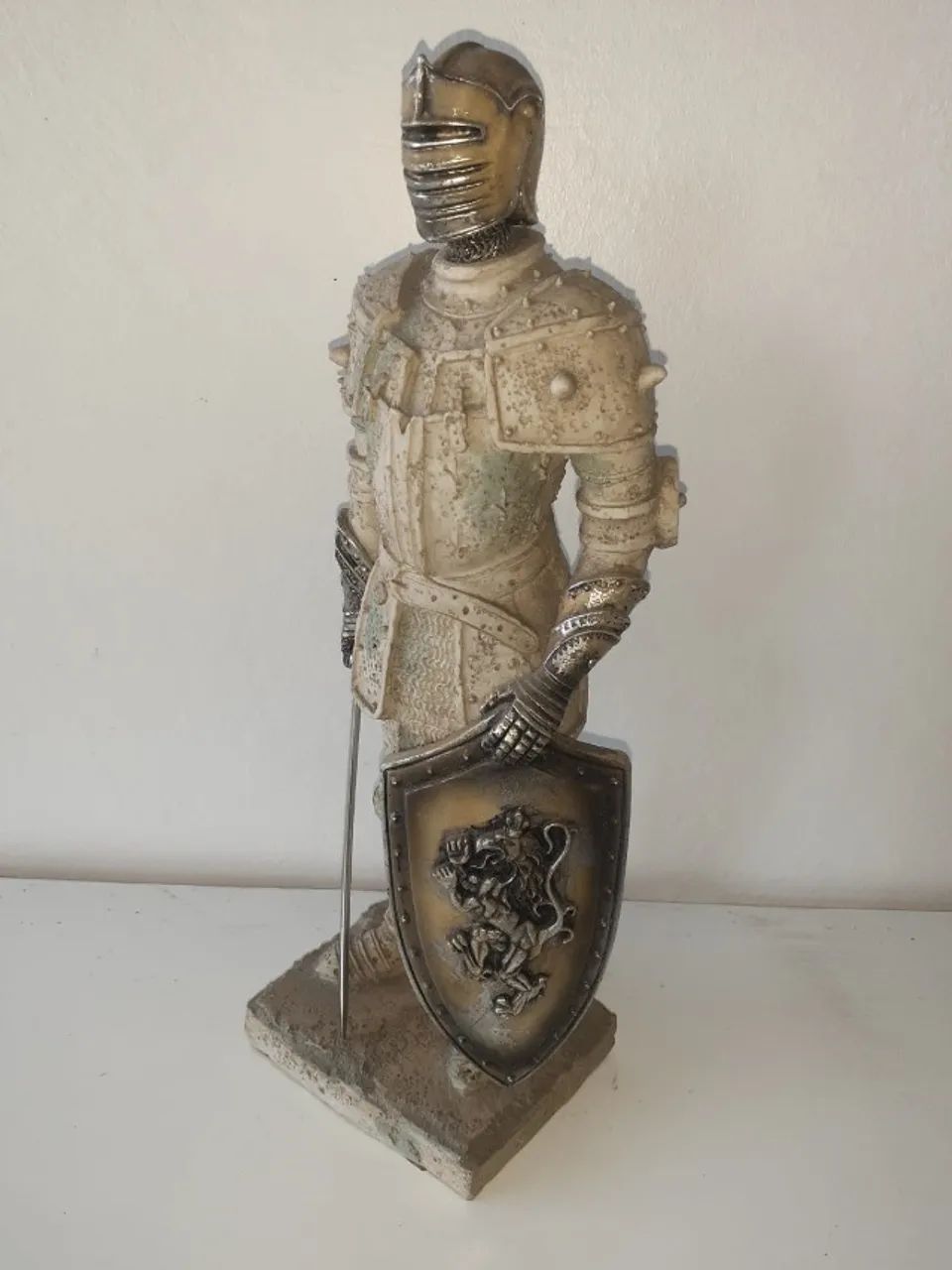 Estatuetas em resina de 35 a 40 cm. - Foto 4