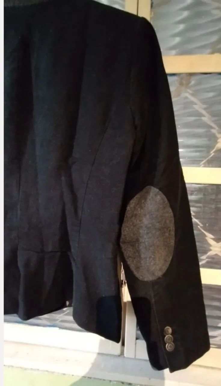 blazer preto aveludado feminino zara basic - Foto 4