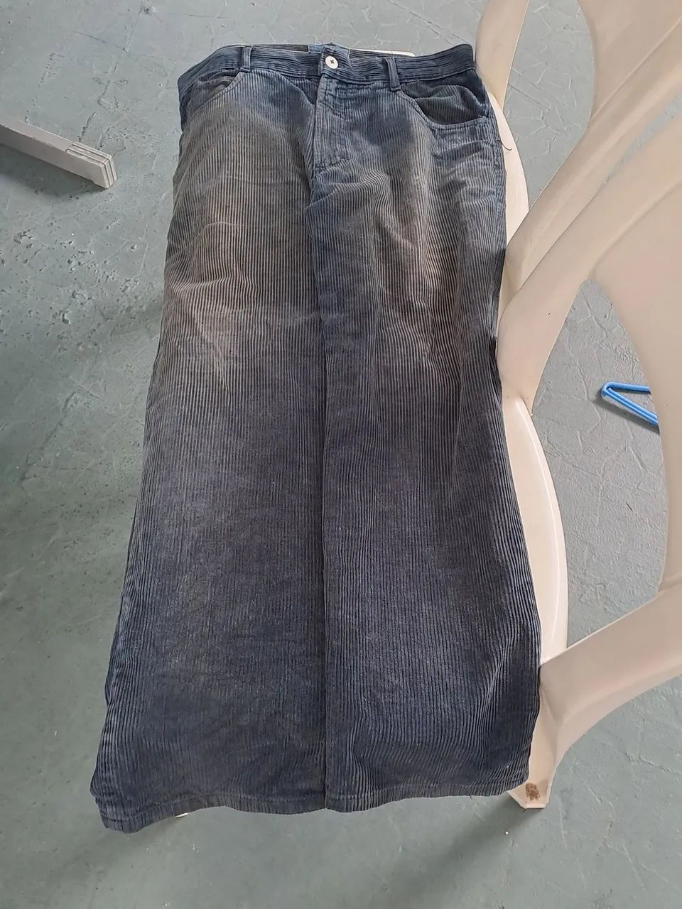 Calça  McGregor, de veludo cotêlê, aproximadamente 90 cm