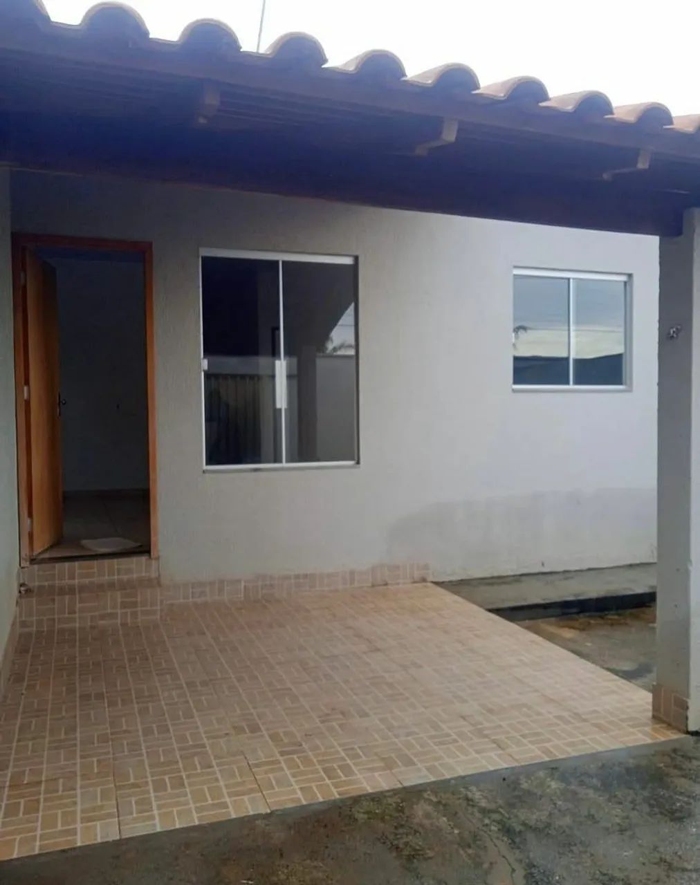 Vendo casa bem localizada 
