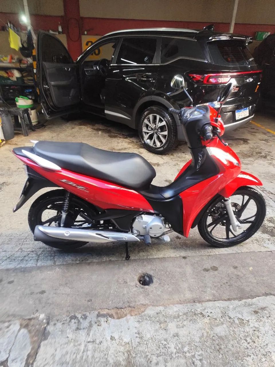 Vendo Biz Ou troco, Carro mesmo valor  - Foto 2