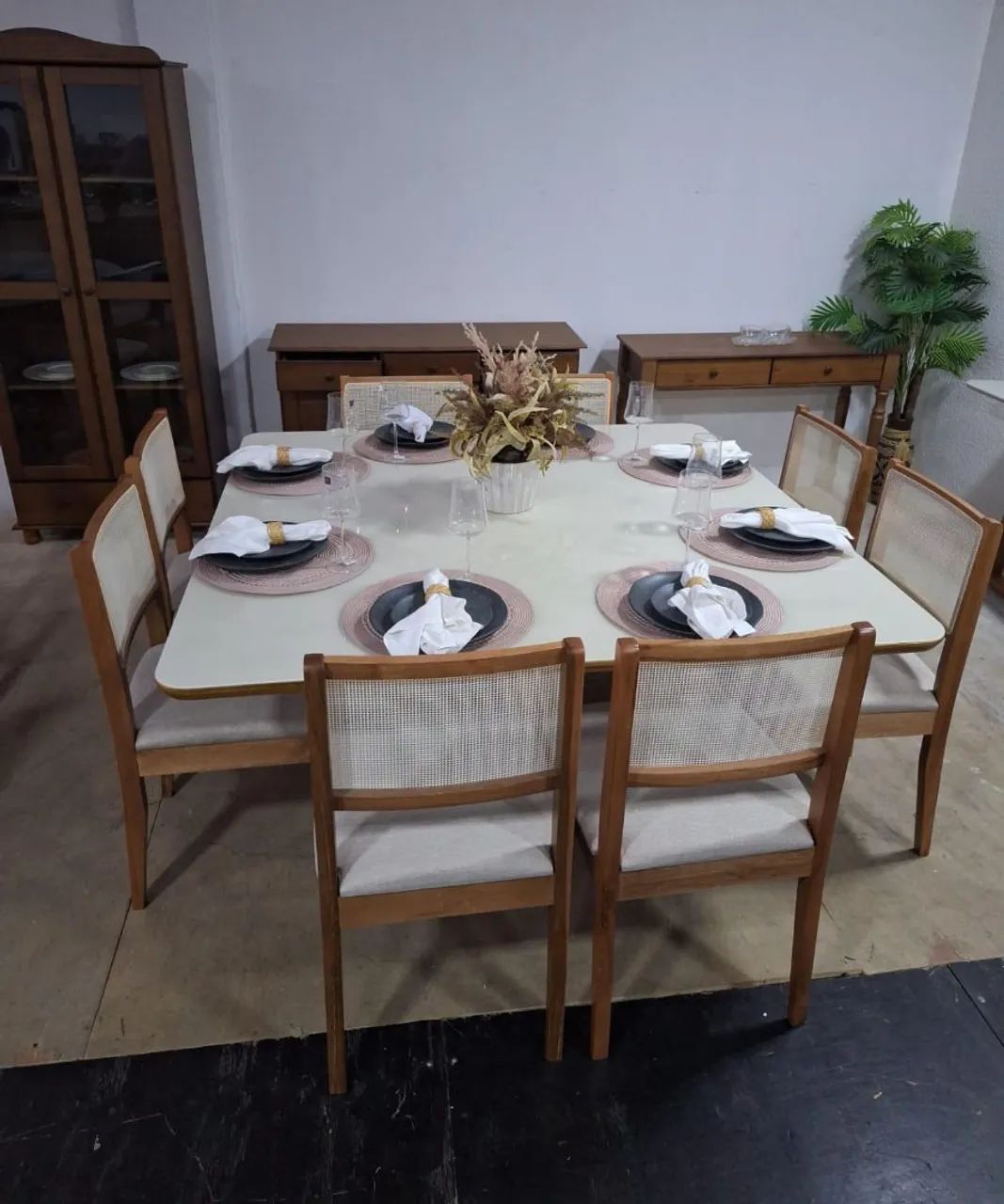 Mesa turmalina c 8 cadeiras 