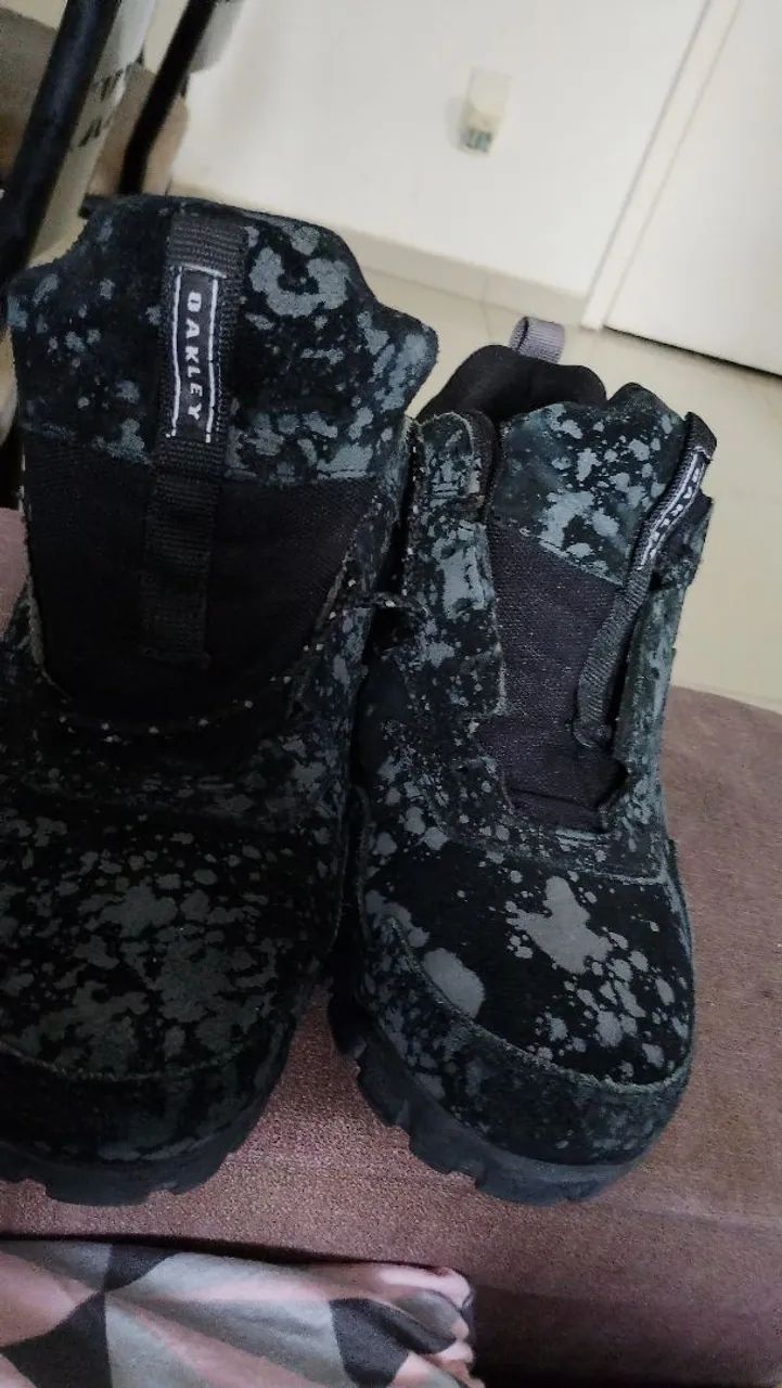 vendo ou troco tênis Okley Roots black  - Foto 5