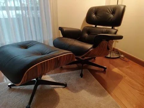 Poltrona Charles Eames