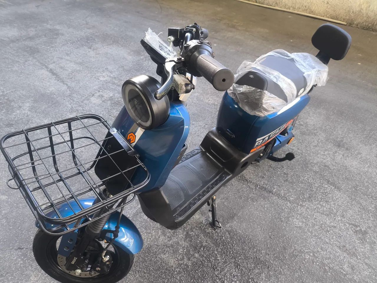 Scooter Elétrica Bashi M6 zero 2025