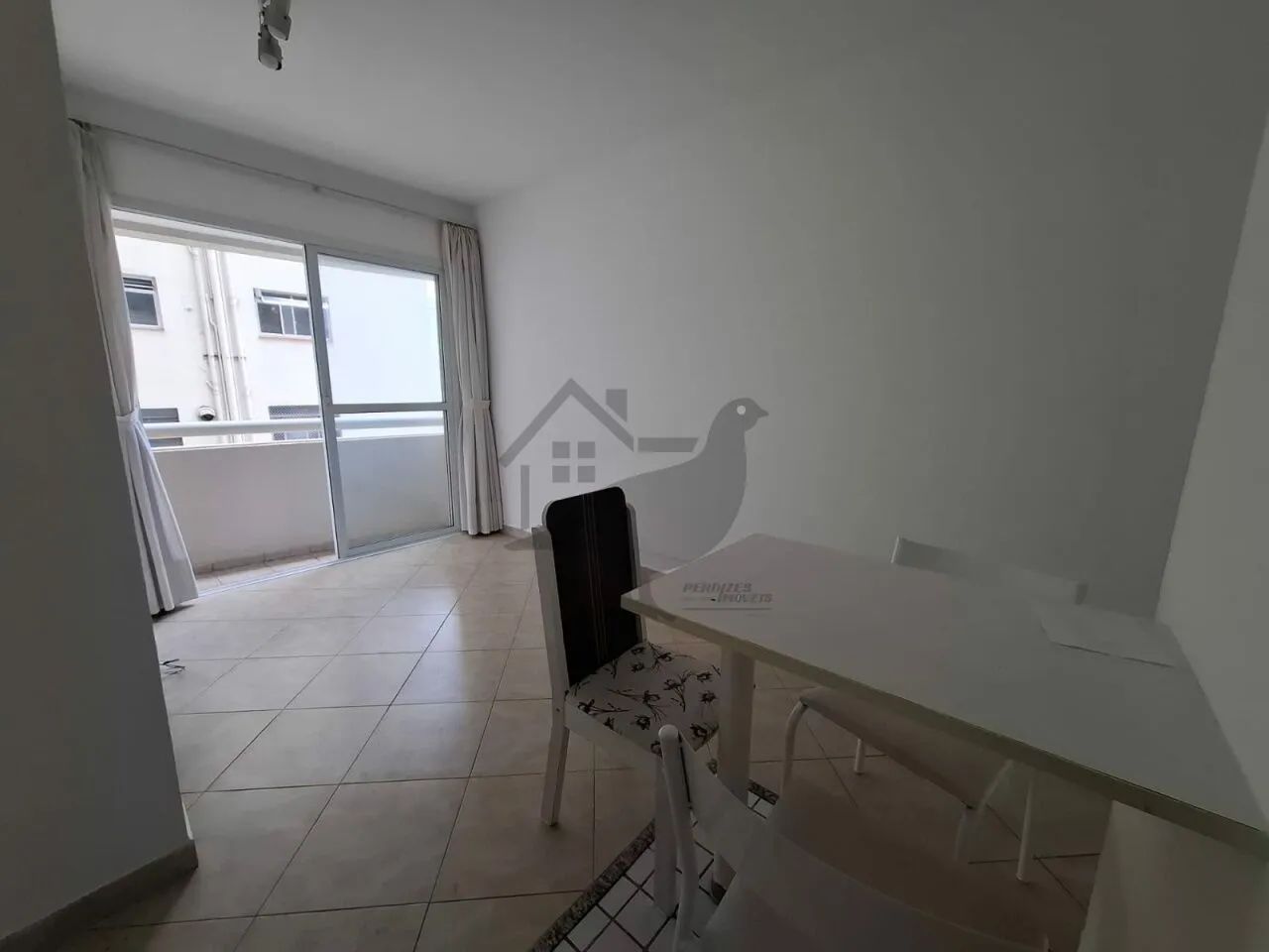 APARTAMENTO 1 DORM EM PERDIZES