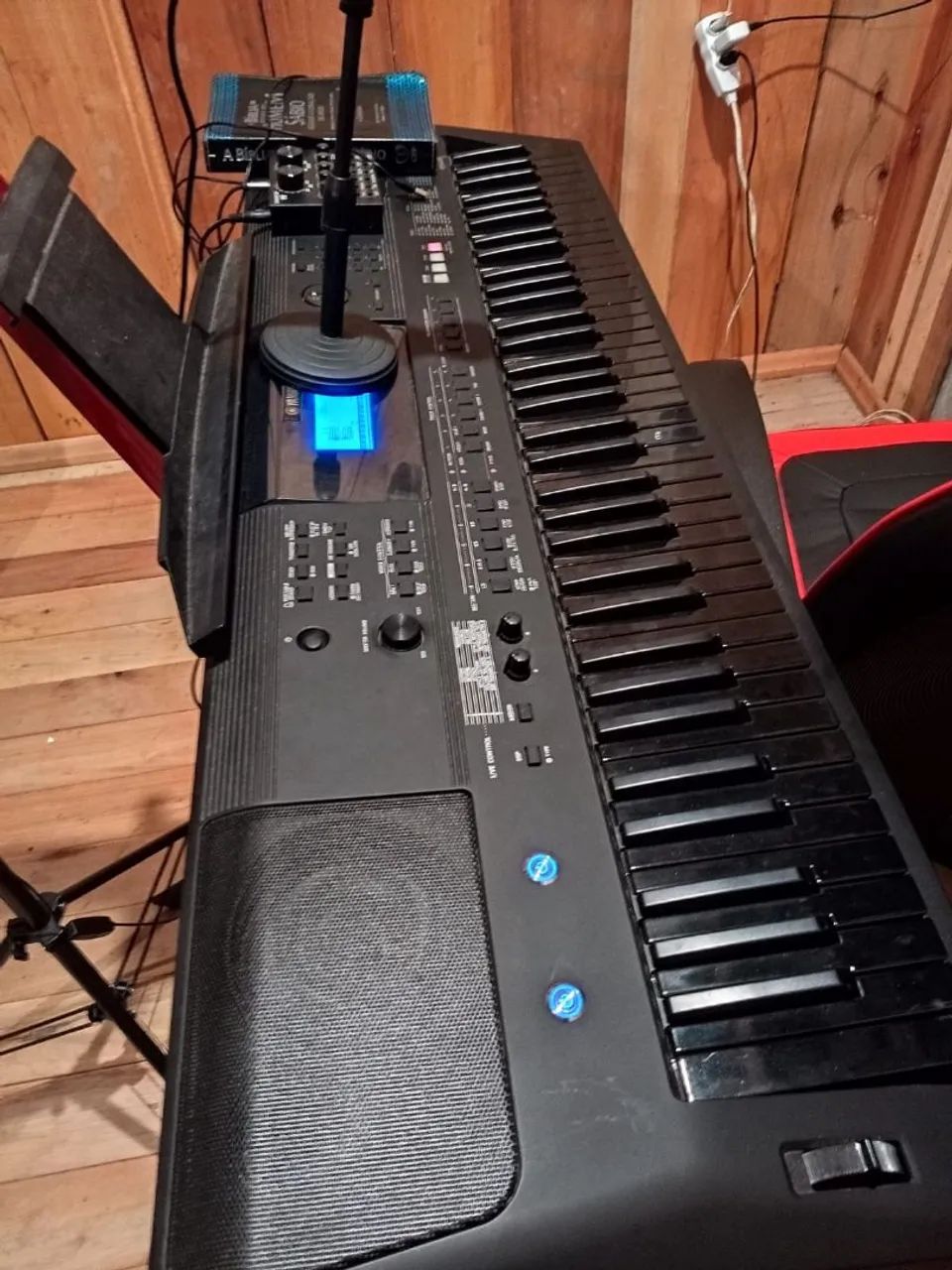 Teclado Yamaha psr Ew 400