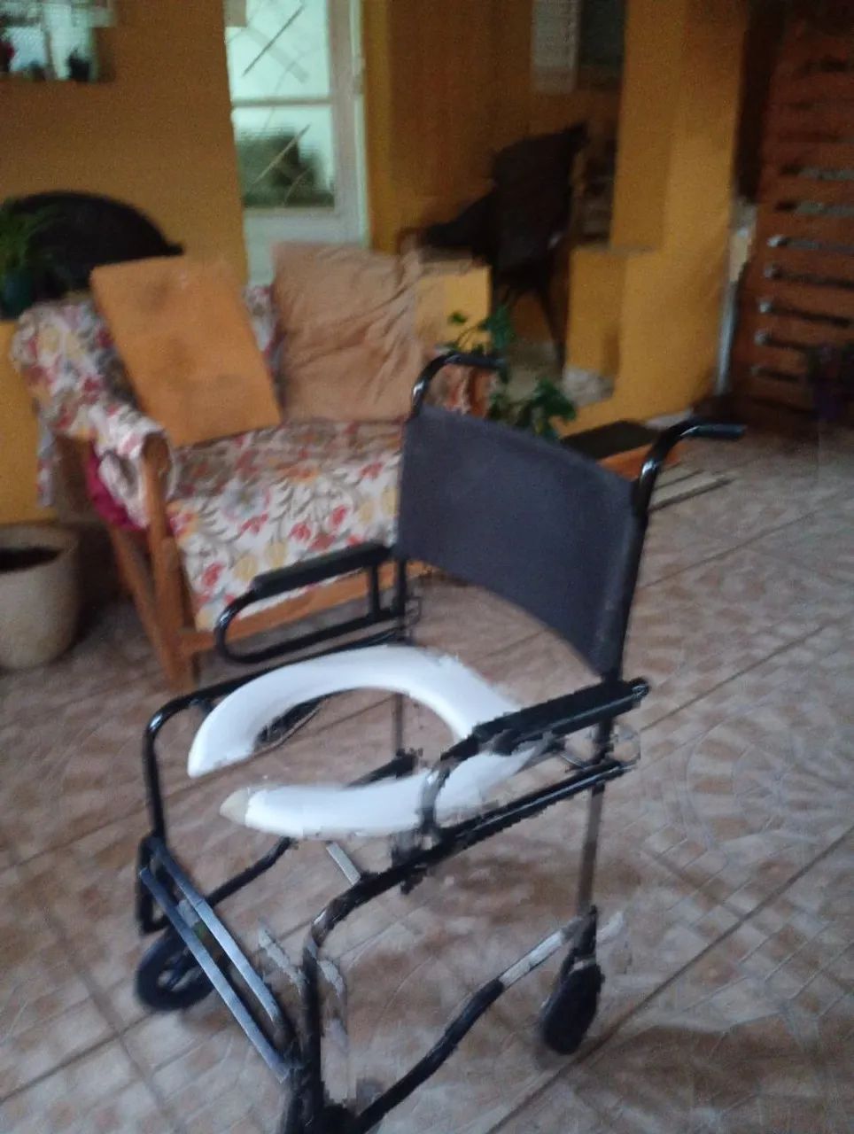 Cadeira de banho  - Foto 3
