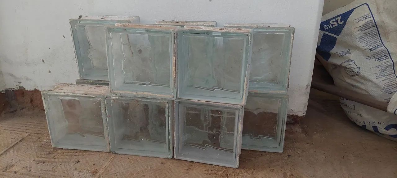 Vendo tijolinhos de vidro 