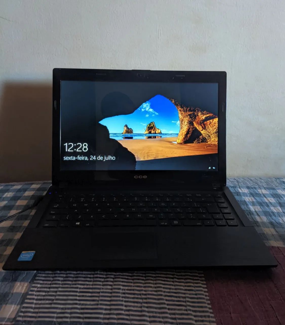 Notebook CCE F4030