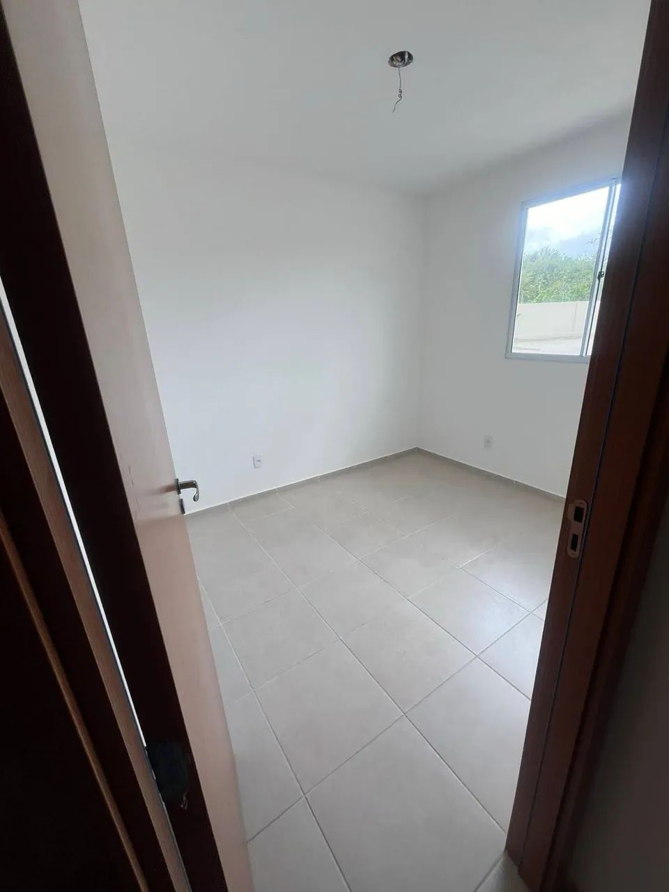 ? ALUGA-SE APARTAMENTO TÉRREO - 2 QUARTOS - Foto 4