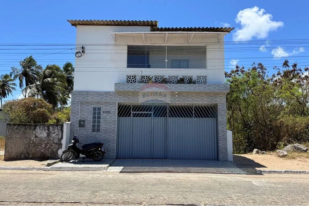 Casa ampla de dois pavimentos frente mar - Foto 2