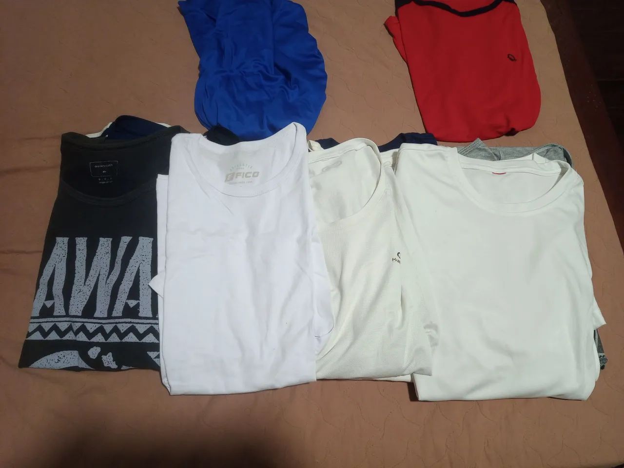 Bermudas e camisetas tam M  - Foto 5