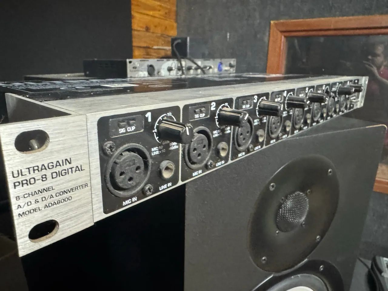 Ultragain Pro-8 Digital (ADA8000) Behringer - Foto 5