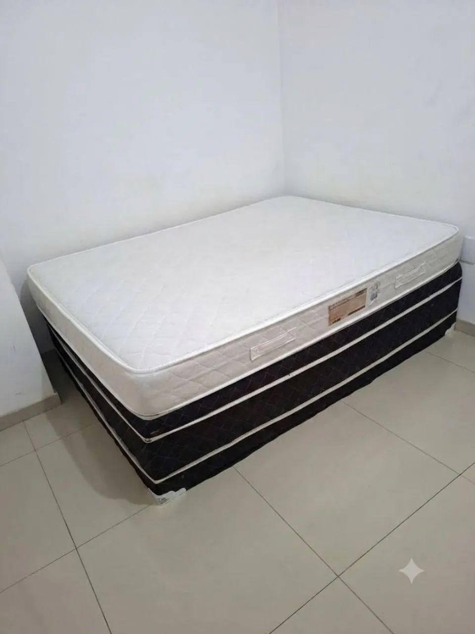 Cama Box Casal com Colchão usado 