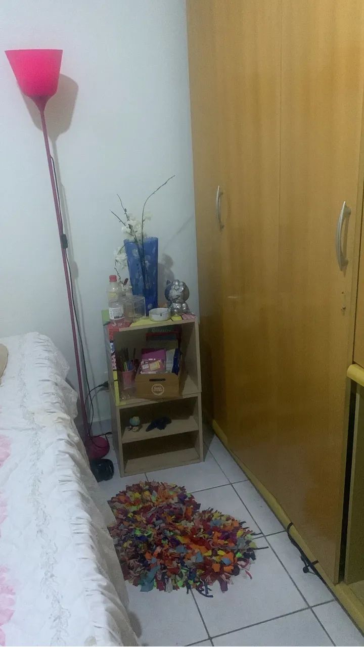 Quarto mobiliado para locação 