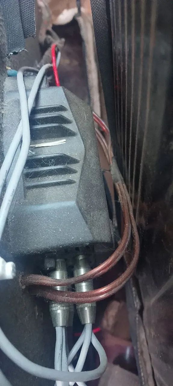 VENDO CAIXA DE SOM , COM HARD POWER DE 12 POLEGADAS  - Foto 2