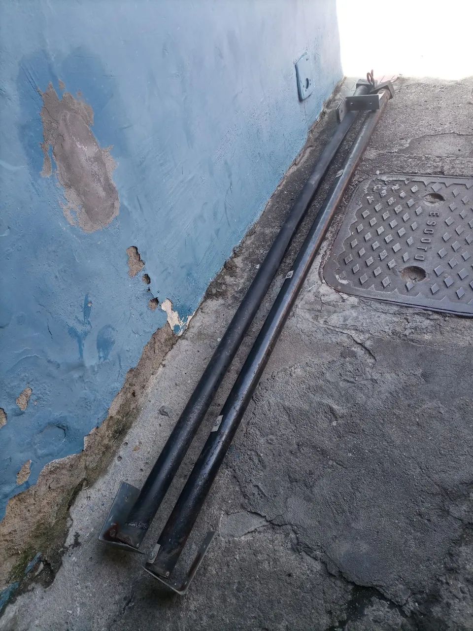 Ferragem de toldo medindo 1,87cm - Foto 2