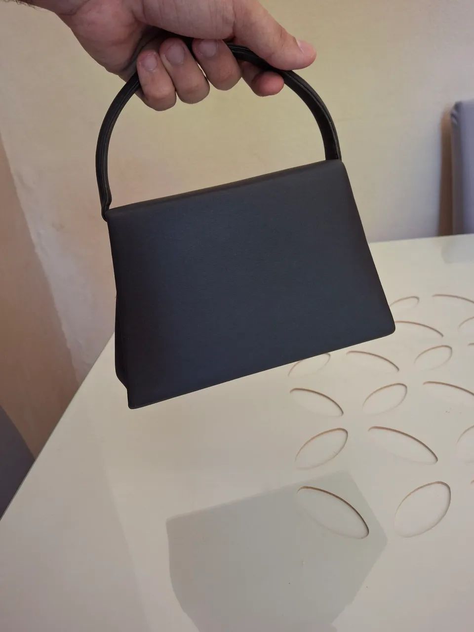 Bolsa de mão feminina pequena nunca usada - Foto 4