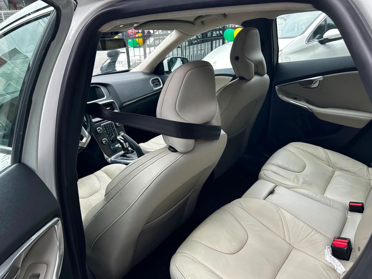 Volvo V40 T-4 2.0 Aut./mec. 2014 - Foto 4