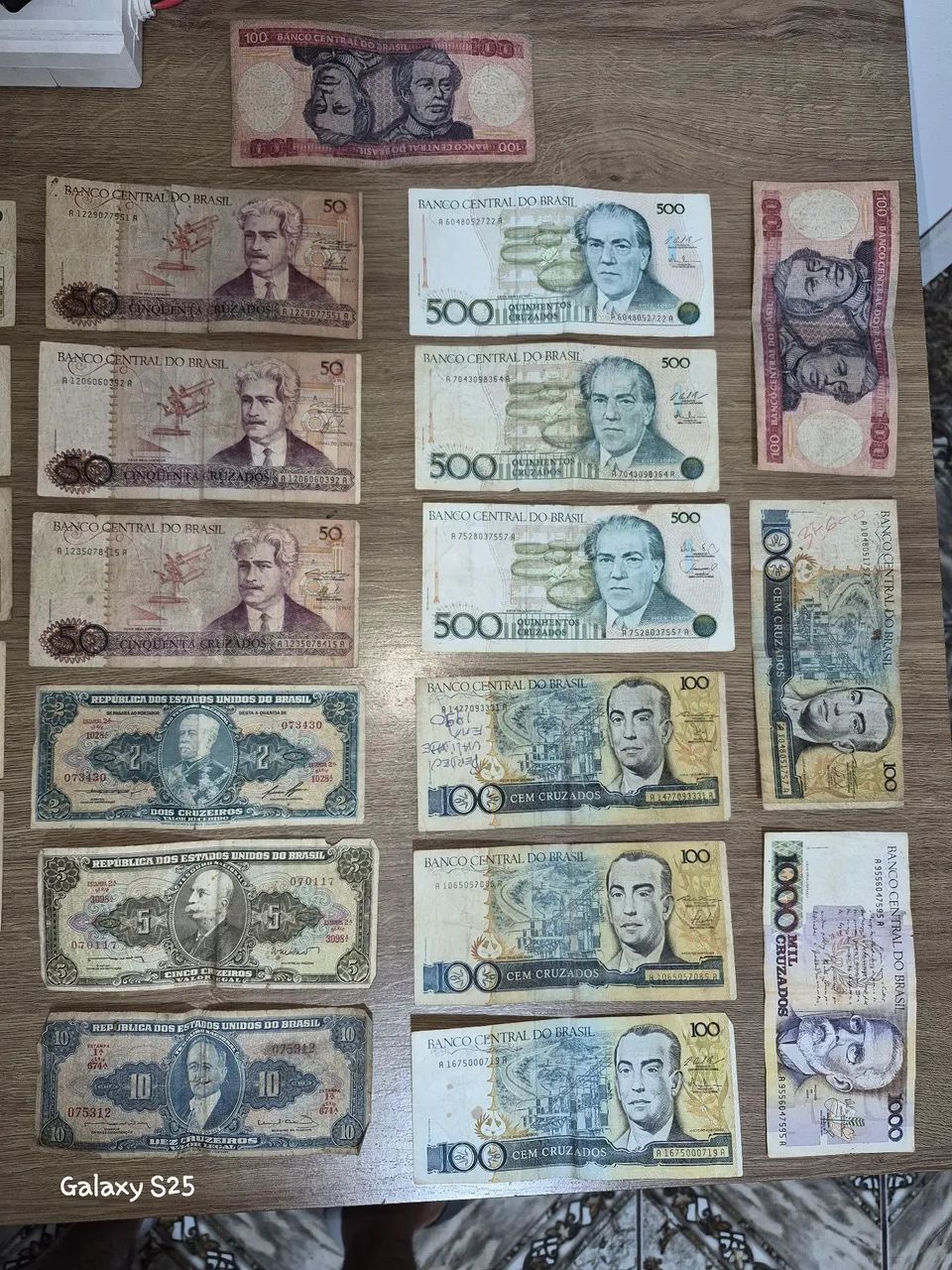 Lote Colecionável de Cédulas Antigas do Brasil - Cruzeiros e Cruzados (20 Unidades) - Foto 3