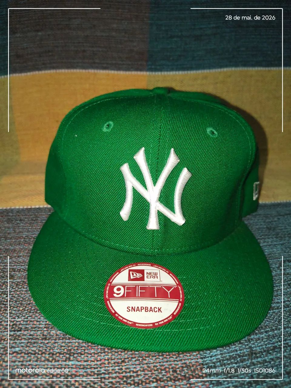 Boné New Era . . .