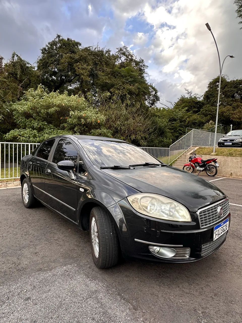 Fiat Linea Essence Dualogic 1.8 Flex 16V 4P 2012 - Foto 2