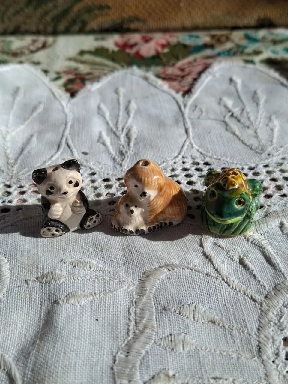 Trio de incensários em cerâmica 
