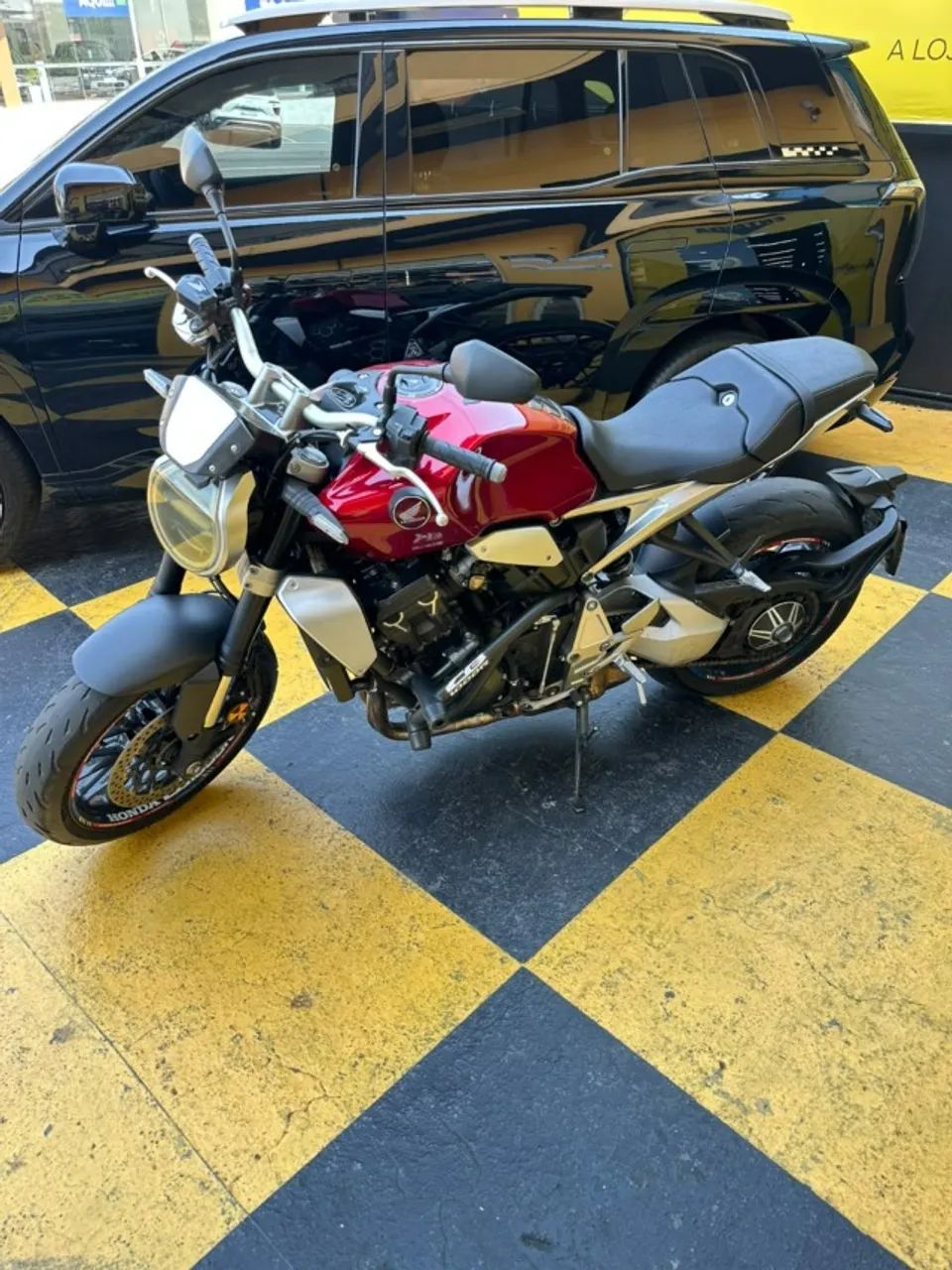 HONDA CB 1000R