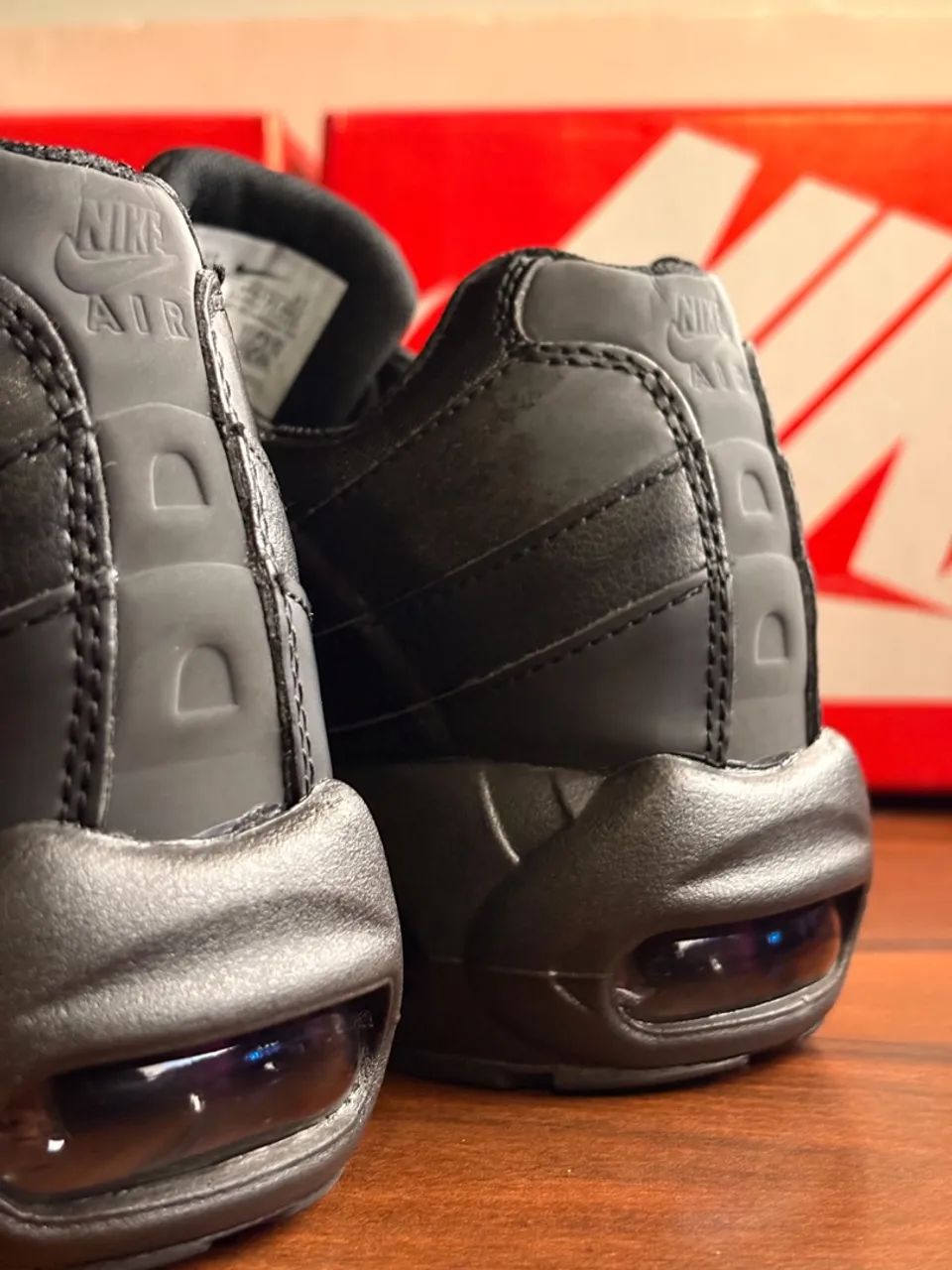 AIR MAX 95 TRIPLE BLACK - Foto 4