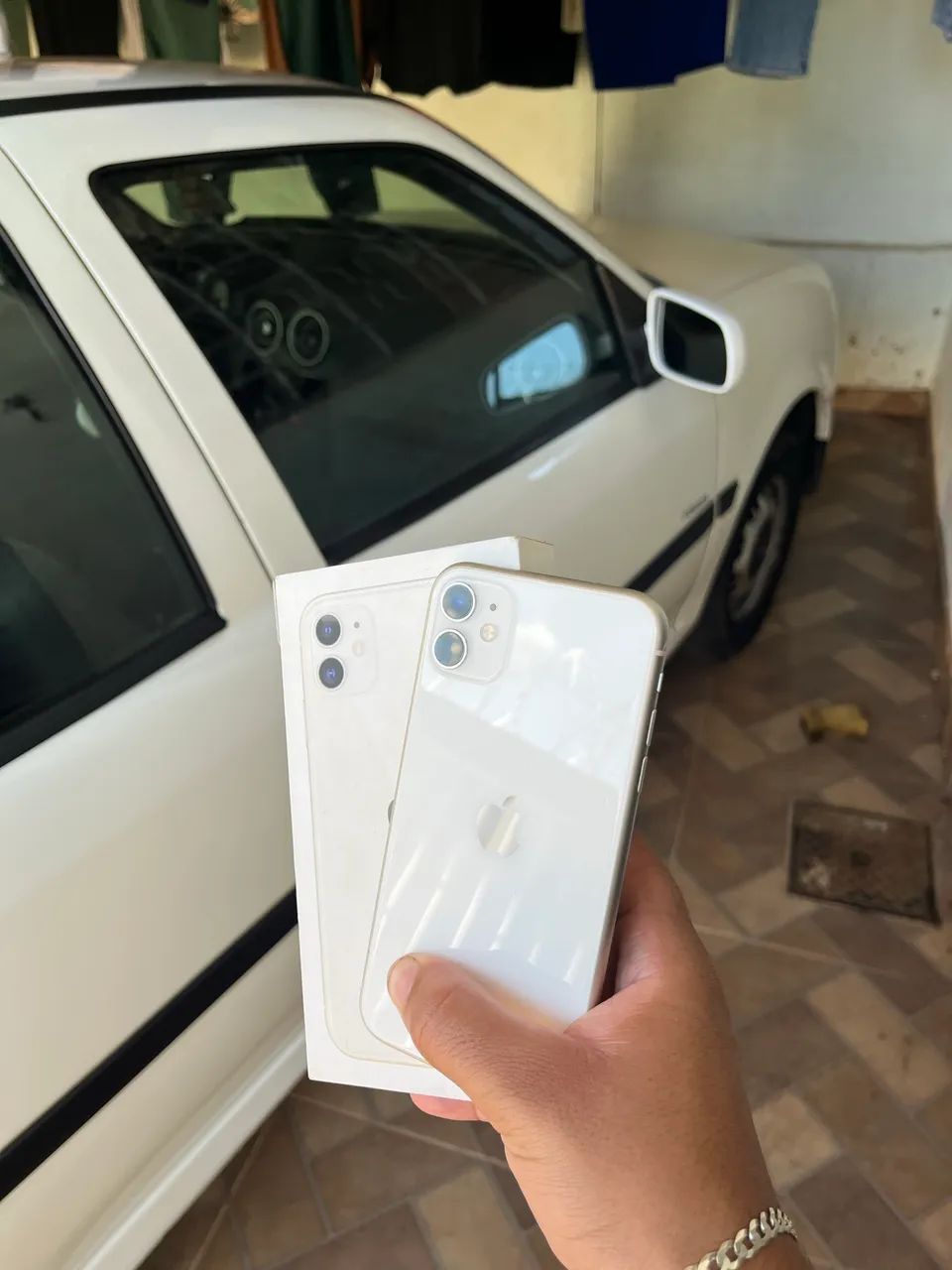 iPhone 11 semi novo 