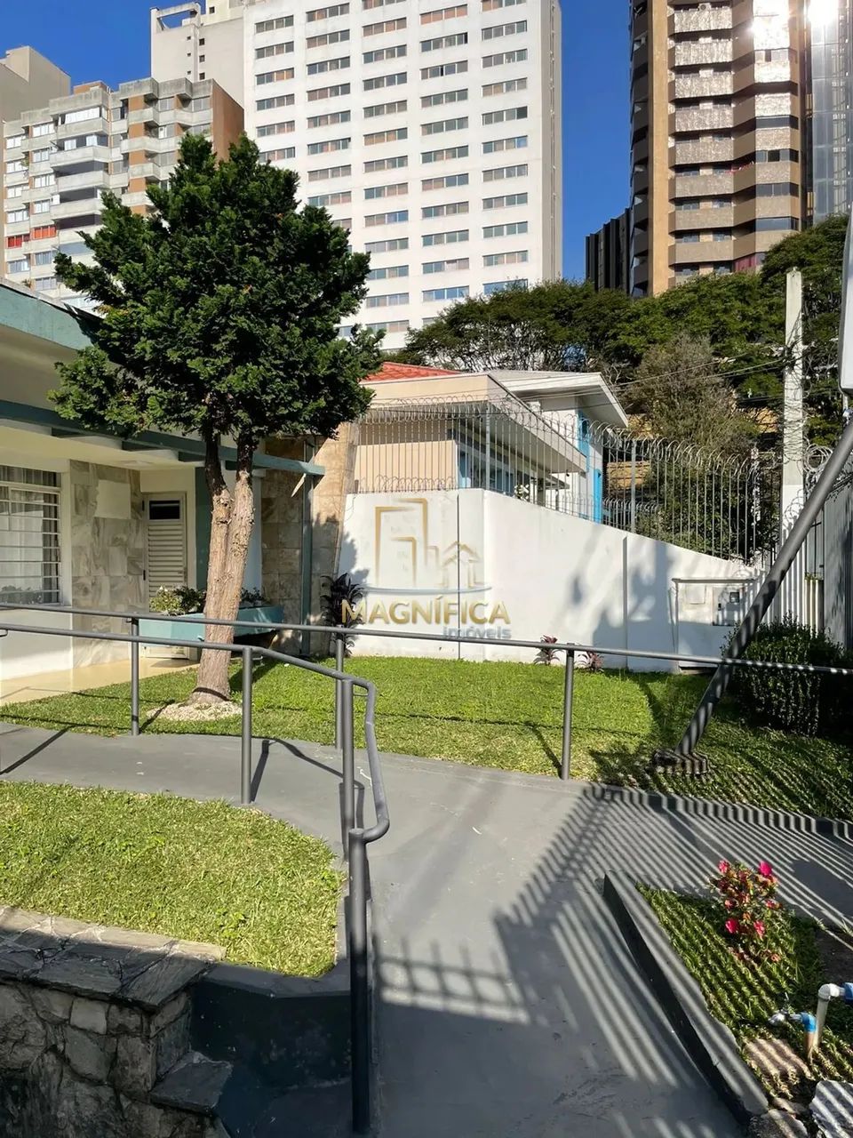 Casa comercial bem localizada no bairro das Mercês. - Foto 5
