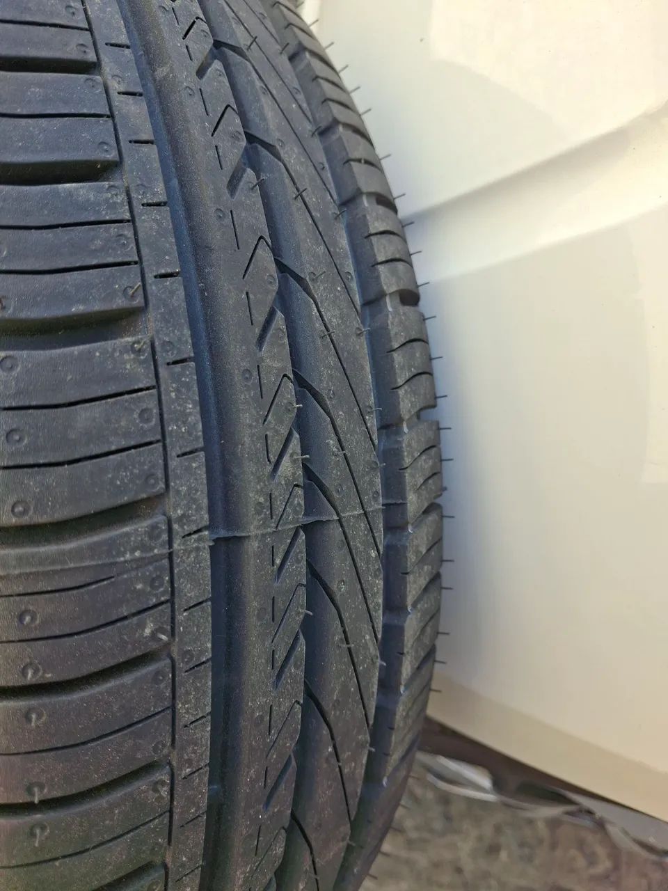 Pneu 175 70 14 Goodyear somente o pneu - Foto 4