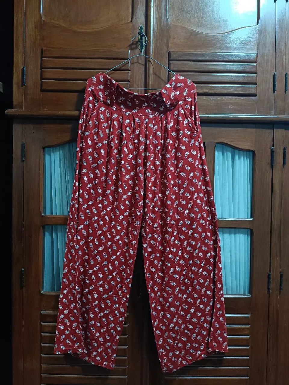 Roupa Feminina / Calça Pantalona 