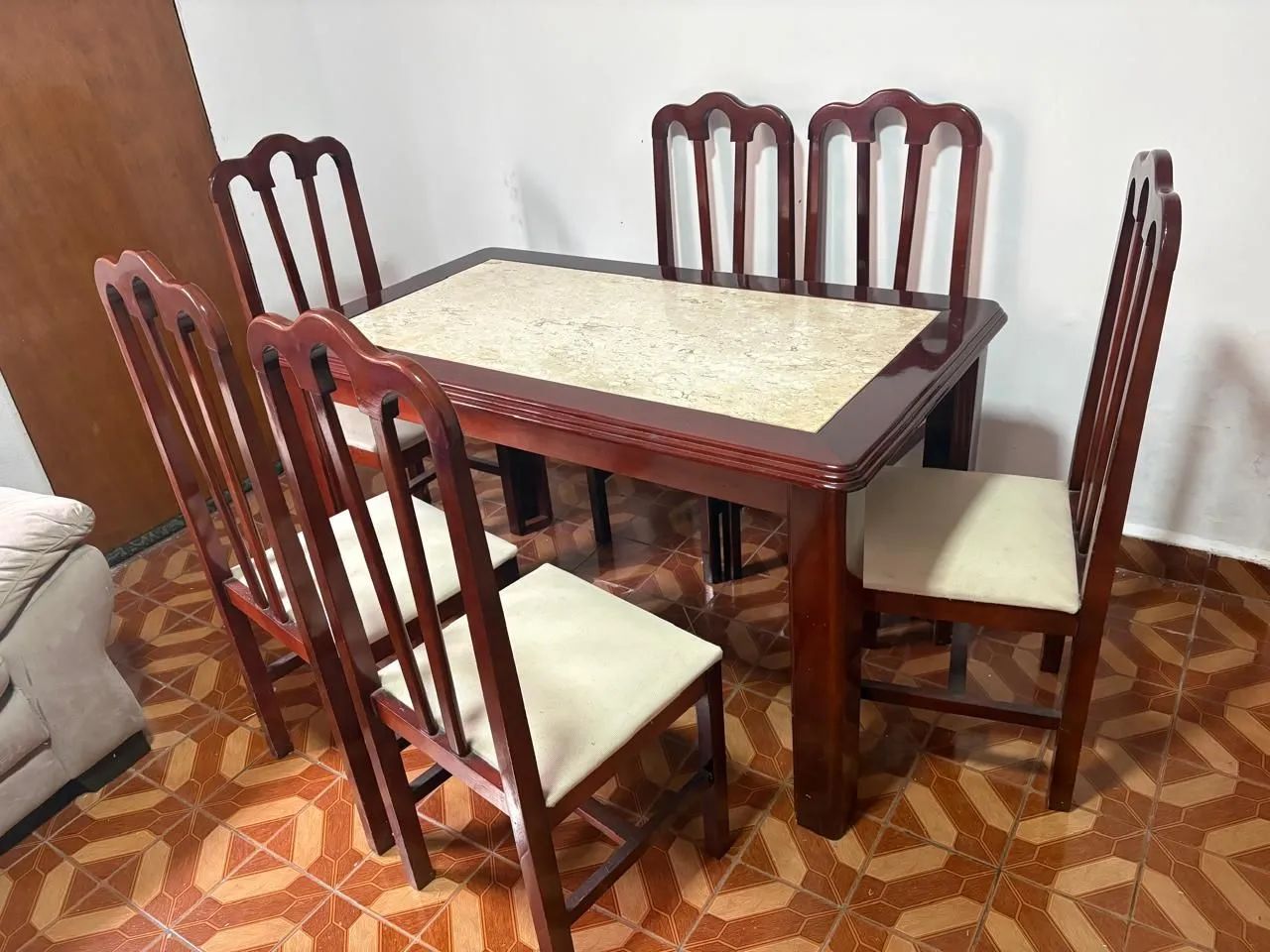 Mesa de Jantar com 6 cadeiras - Foto 3